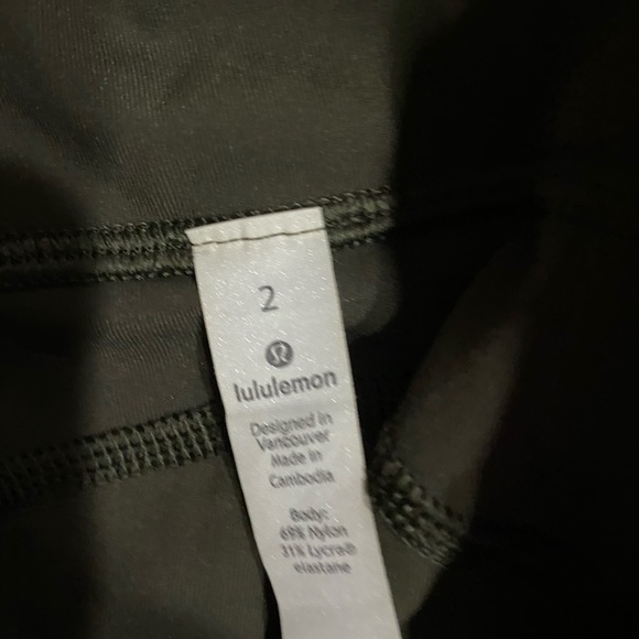 Lululemon - Picture 2 of 5